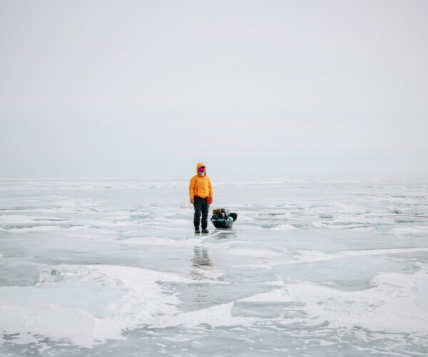 8 jours de trek sur les glaces du Lac Baïkal en autonomie